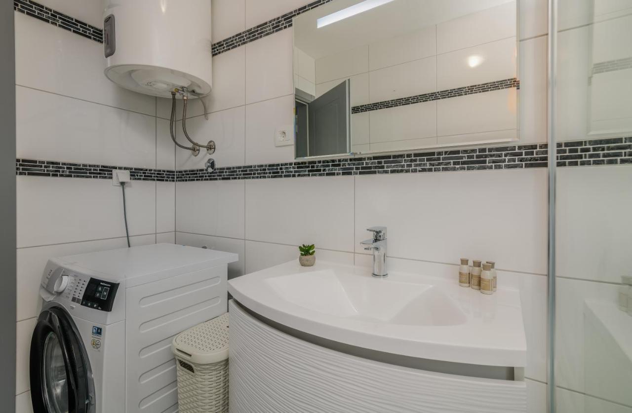 Apartment Diva Sveti Vid-Miholjice Экстерьер фото